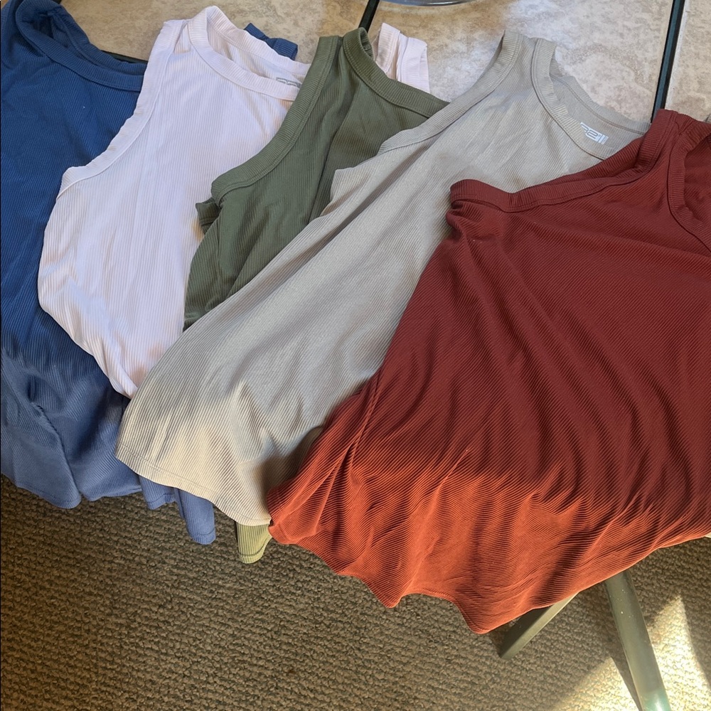 Lot of 5 32 Degrees Women’s Ribbed Tank Tops